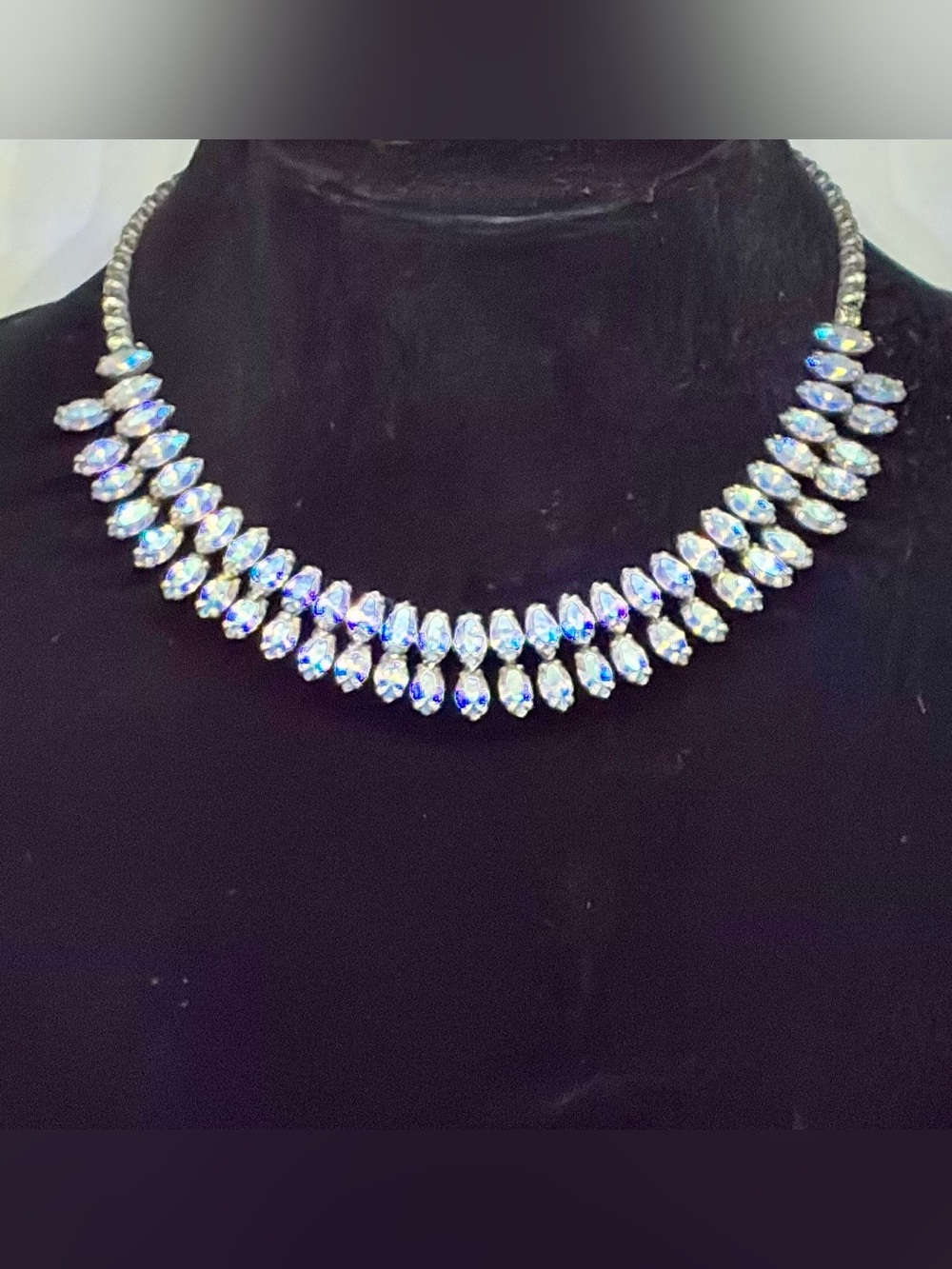 DeLizza & Elster Mid-Century Swarovski AB crystal navette cut fringe necklace - Picture 2 of 10
